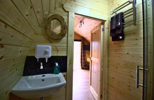 Kinlochleven Ski Chalet | Coe Pod, West Highland Way Holidays