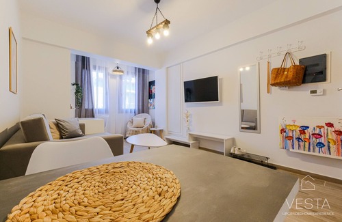Old Town Apartment | Colourful Spot Apartment Ano Poli, Vesta Philoxenia