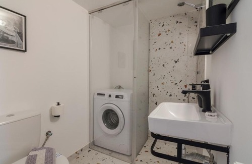 Neapoli Apartment | Cozy And Renovated Apartment In Exarcheia