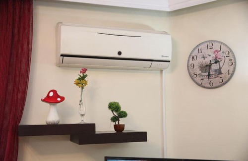 Thessaloniki Apartment | Cozy/Comfortable flat 50 sq flat, 15' from city's centre. Great VFM!