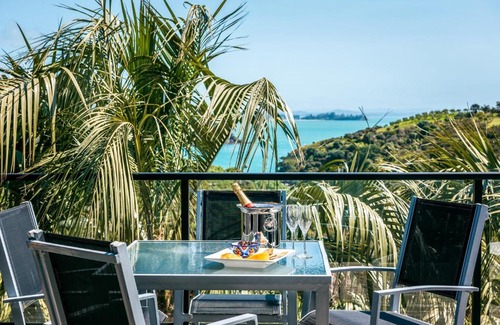 Matiatia Bay Apartment | Delamore Cove - Manuka /You've Got It Maid