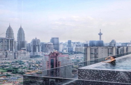 Malaysian Police Training Centre Apartment | Deluxe King Suite with Garden View 20