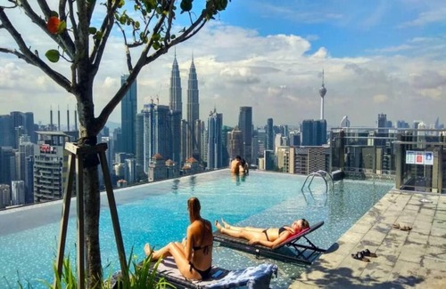 Malaysian Police Training Centre Apartment | Deluxe King Suite with Garden View 20