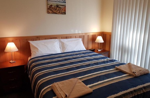 Strahan Apartment | Driftwood Strahan Villas