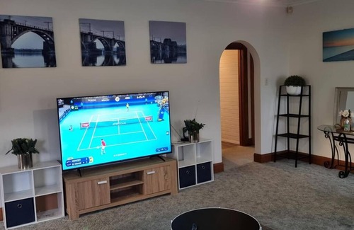Ravenswood House | Entire Residential House- Launceston TAS