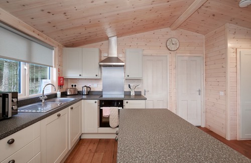 Forres Cabin | Exclusive and stylish with stunning views from your private Hot Tub