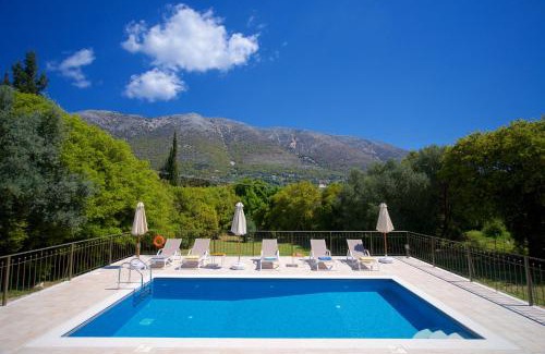 Logarata Villa | Forest Villas Kefalonia