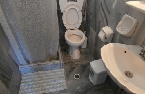 Kionia Hotel | Galini Bungalows