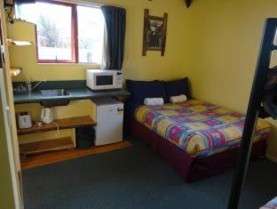 Franz Josef Glacier Hostel | Glow Worm Accommodation