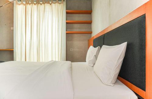 Kampung Bali Apartment | Good Deal and Comfortable 1BR The Boulevard Apartment By Travelio