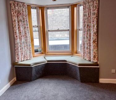 Dunbar Apartment | Gorgeous 3 bedroom Dunbar Serviced Apartment