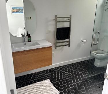 St. Clair House | Guest Suite St Clair Beach