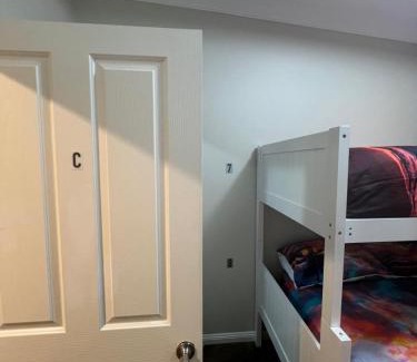South Launceston Hostel | Happy Haven Lodge II Private Double Room for Couple, Cozy Shared Apartment for Female only