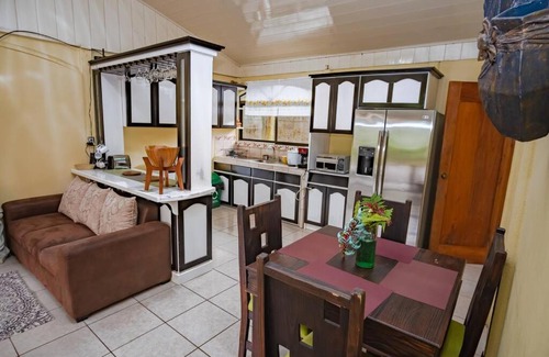 La Fortuna House | Helechos House.Exclusive Location Beautiful Garden