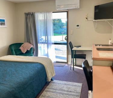 Haast Hotel | Heritage Park Lodge