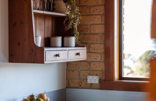 Orford House | 'Hillside Hideaway' - Charming Coastal Shack with Panoramic Views