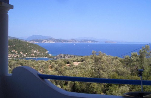 Sivota House | Hippocampus