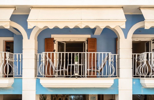 Lixouri Apartment | Holiday Apartment "Villa Seven Islands" with 2 Balconies, Garden & Wi-Fi
