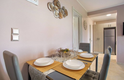 Ano Volimes House | Holiday Home 'Iliovasilema' with Sea View, Wi-Fi and Air Conditioning