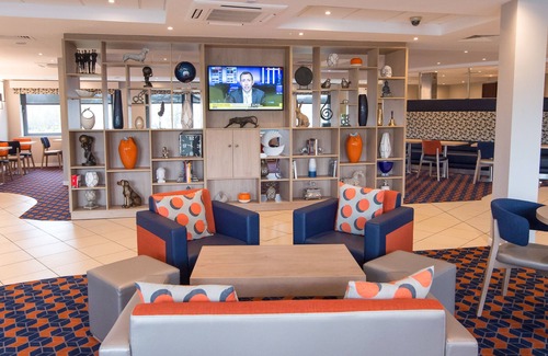 Dunfermline Hotel | Holiday Inn Express Dunfermline by IHG