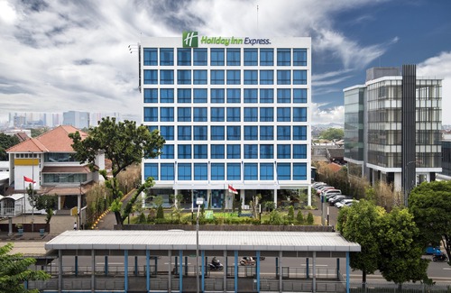 Menteng Hotel | Holiday Inn Express Jakarta Matraman, an Ihg Hotel