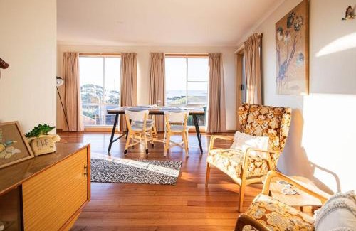 Devonport House | Home & Away at Coles Beach