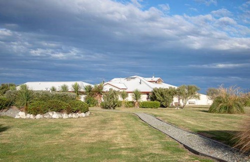 Awamoa Hostel | Hostel ∙ 3 guests