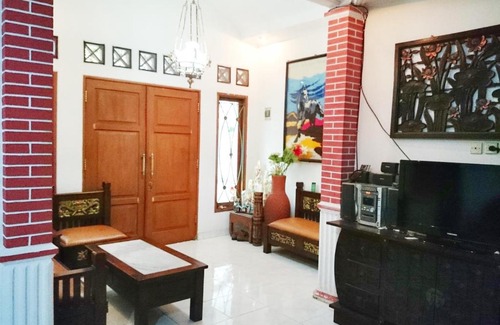 Tegalgundil House | Hostel Bogor