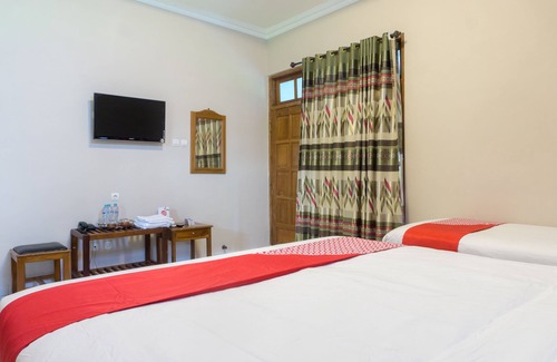 Pacitan Hotel | Hotel O Srikandi Hotel
