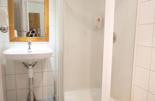 Wellington Hostel | Hotel Waterloo & Backpackers