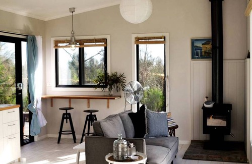 Dunalley House | House ∙ 1 bedroom ∙ 2 guests