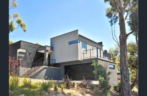 Tolmans Hill House | House ∙ 3 bedrooms ∙ 6 guests