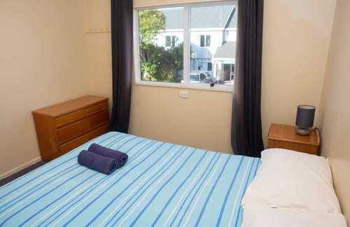 National Park Village Hostel | Howard's Lodge - Hostel