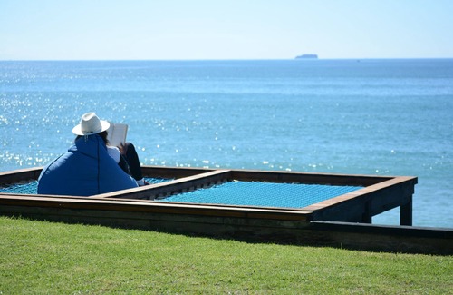 Pukehina Apartment | Idyllic Pukehina oceanfront hideaway