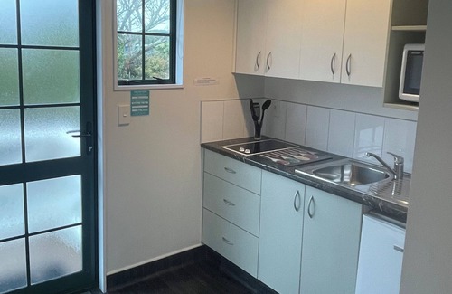 Hawera Hotel | Kerry Lane Motel