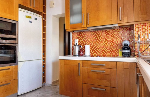 Piraeus Apartment | Lampsakou 1 in piraeus, a comfortable apartament with a view of the city