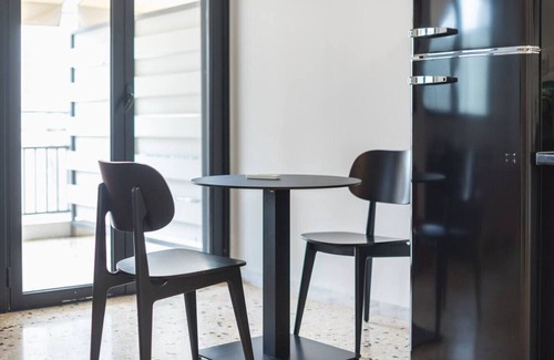 Psirri Apartment | Large And Bright Studio w/Balcony In City Center