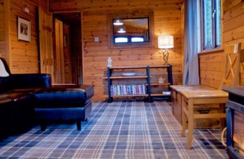 Rowardennan Cabin | Lodge ∙ 3 bedrooms ∙ 6 guests