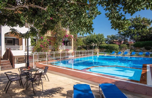 Hersonissos Centre Apartment | Lovely family apartment with sea view