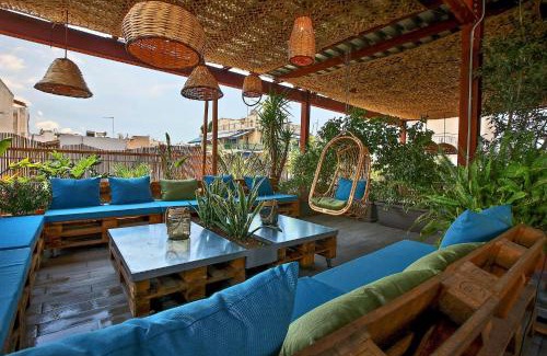 Kerameikos Apartment | Luxurious Residence With Stunning Rooftop Lounge