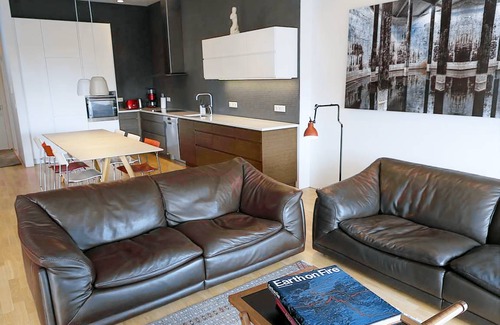 Vesturbær Apartment | Luxury apartment with a view of the harbour