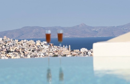 Syros Apartment | Luxury Apartment with Pool