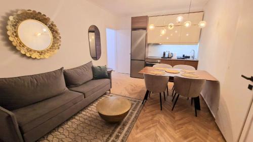 Perea Apartment | Luxury apartments in DOWNTOWN of Perea
