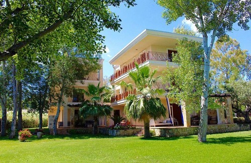 Pefkochori Villa | Luxury Halkidiki Villa Villa Dione 4 Bedroom Villa Beach Front Pefkochori