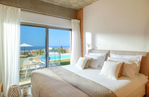 Vathianos Kampos Villa | Luxury Villa GG with private heated pool