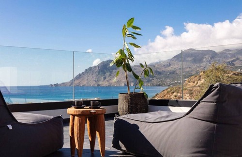 Plakias Villa | Luxury Villa w BBQ, Pool & Steps to the Beach