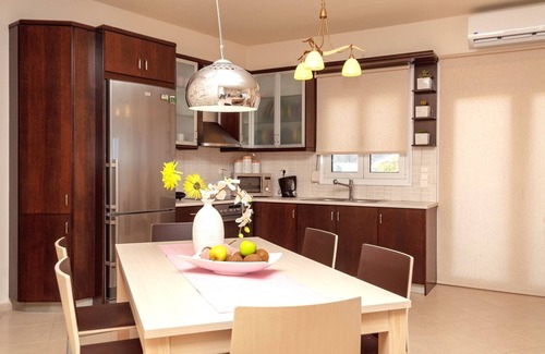 Agia Pelagia House | M&N Luxury, view and family apartment