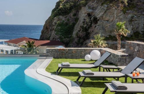 Agia Pelagia Villa | Made By The Sea Villas 17 BDRM