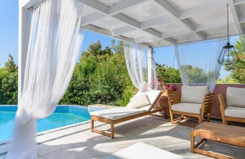 Elia Villa | Maria Elena Villas III