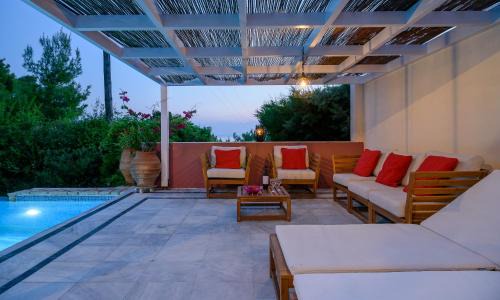 Elia Villa | Maria Elena Villas III
